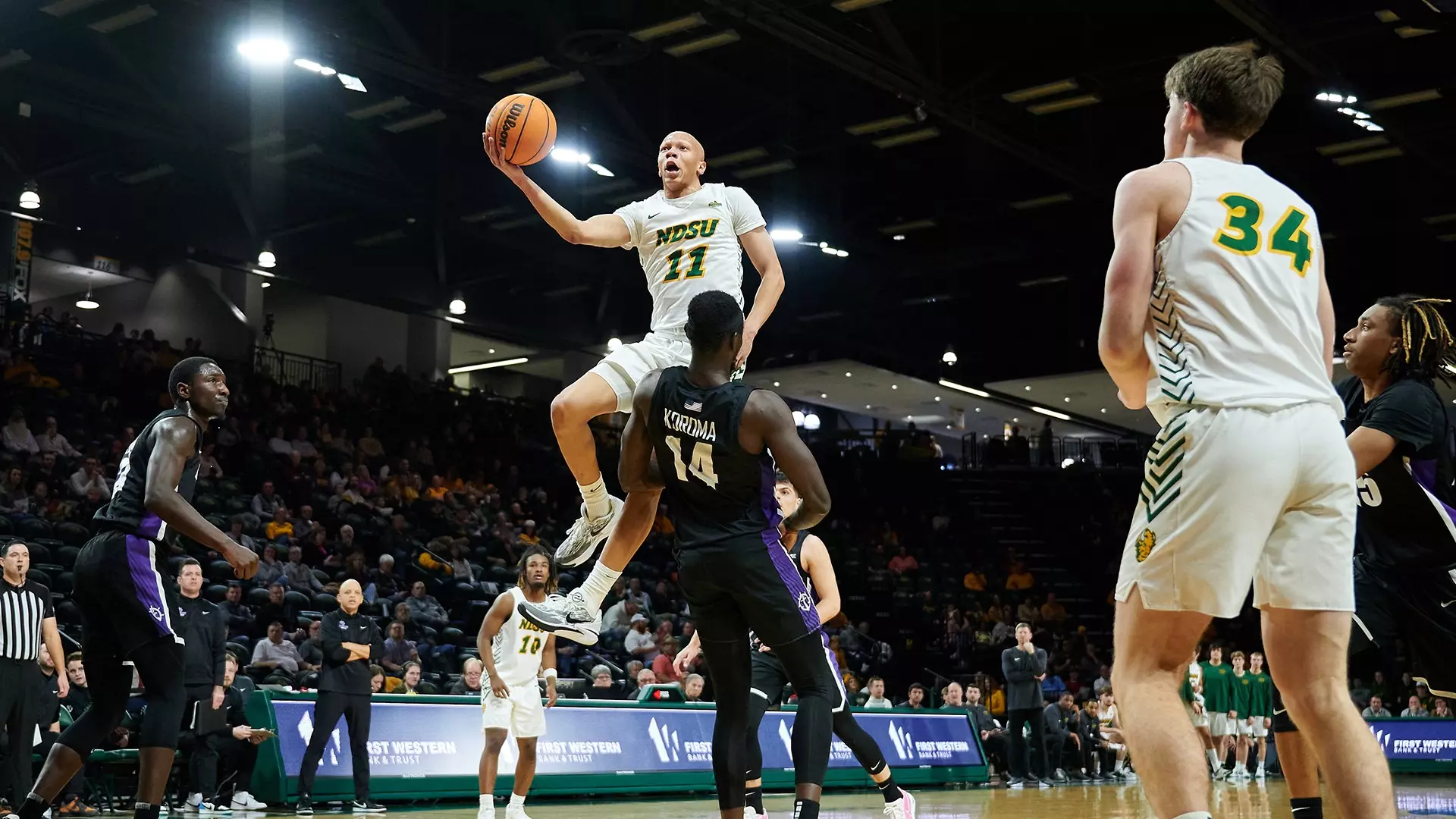 Jacari White - 2024-25 - Men's Basketball - NDSU