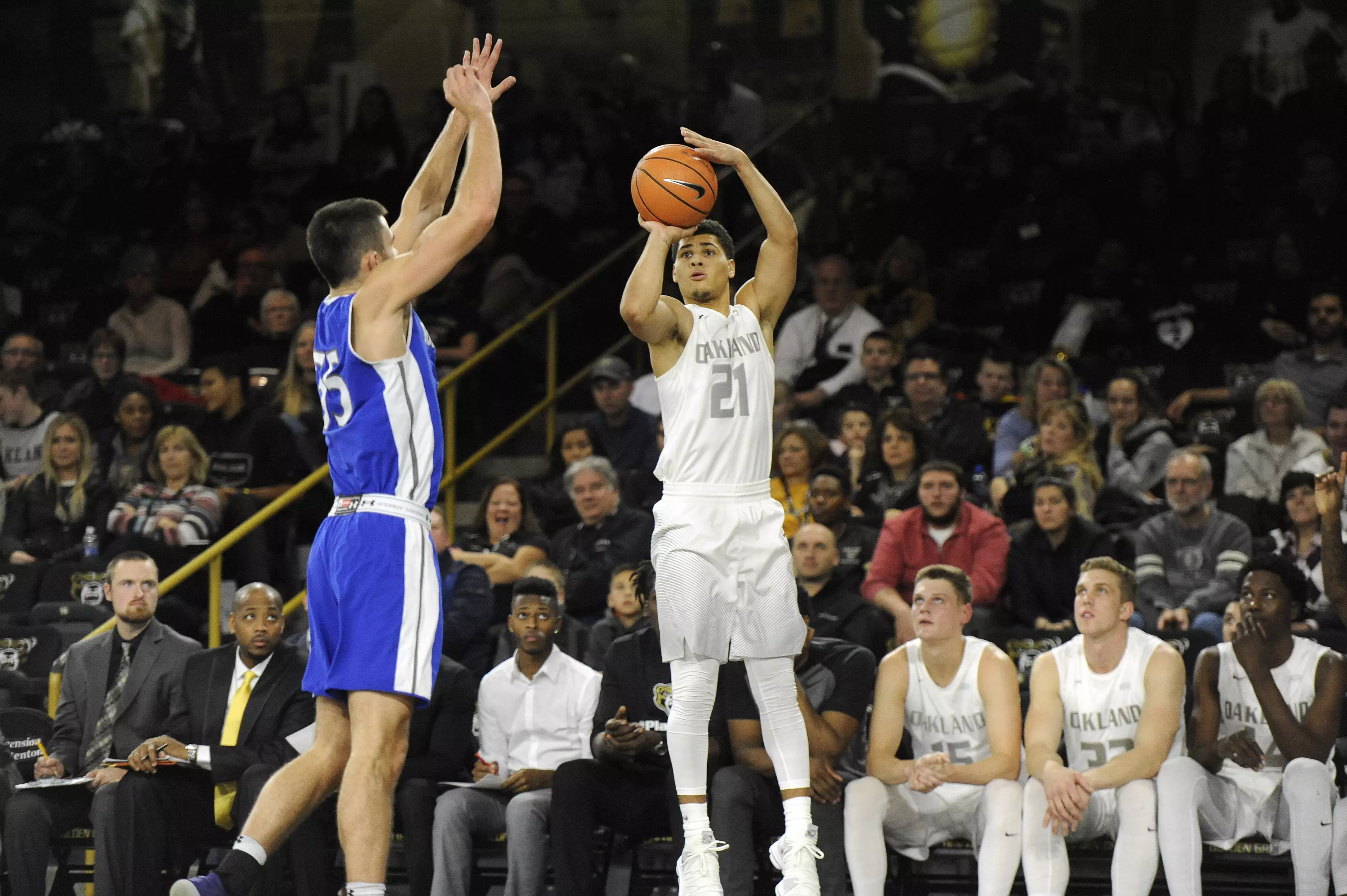 Jaevin Jaevin Cumberland - Men's Basketball - Oakland University Athletics