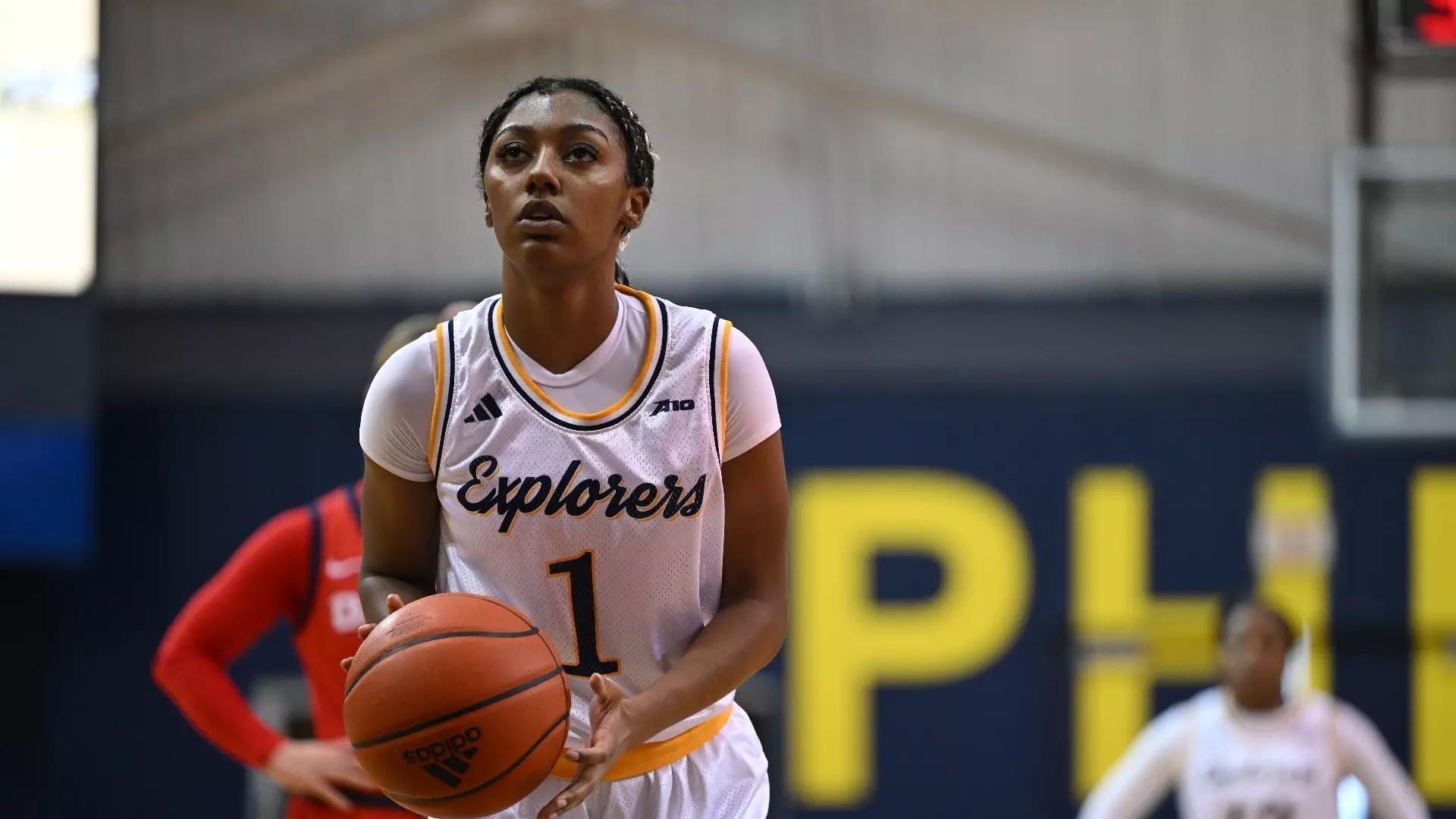 Maria Lyons Tiara Bolden - Women's Basketball - La Salle University Athletics