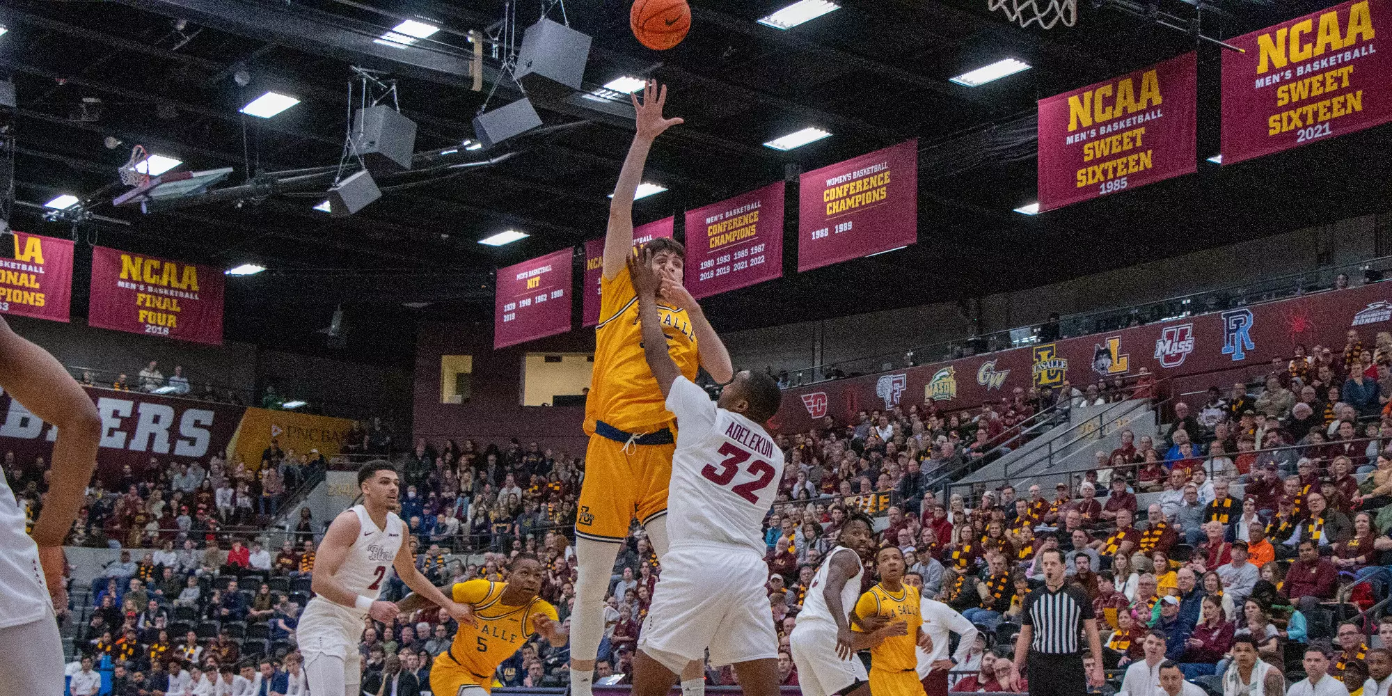 Rokas Jocius - Men's Basketball - La Salle University Athletics