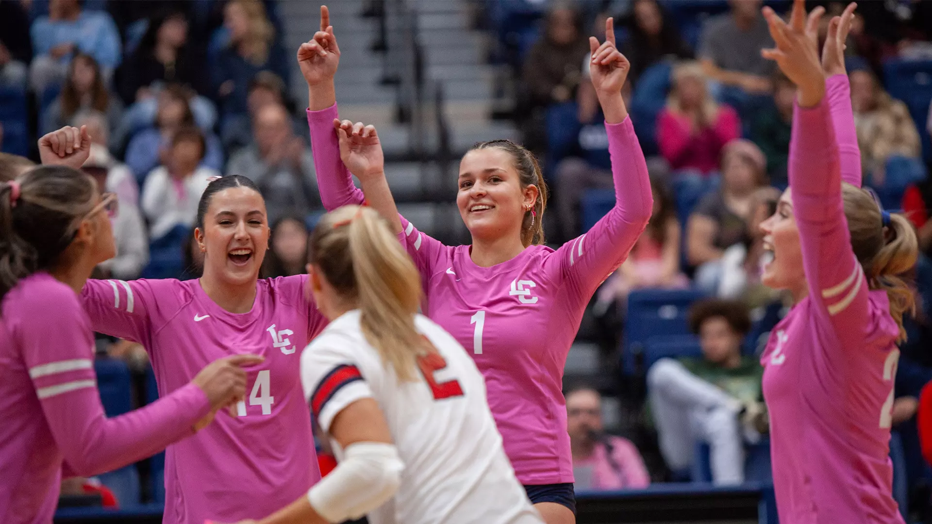 Hadyn Stewart Kendall Focht - Women's Volleyball - Lewis-Clark State College Athletics