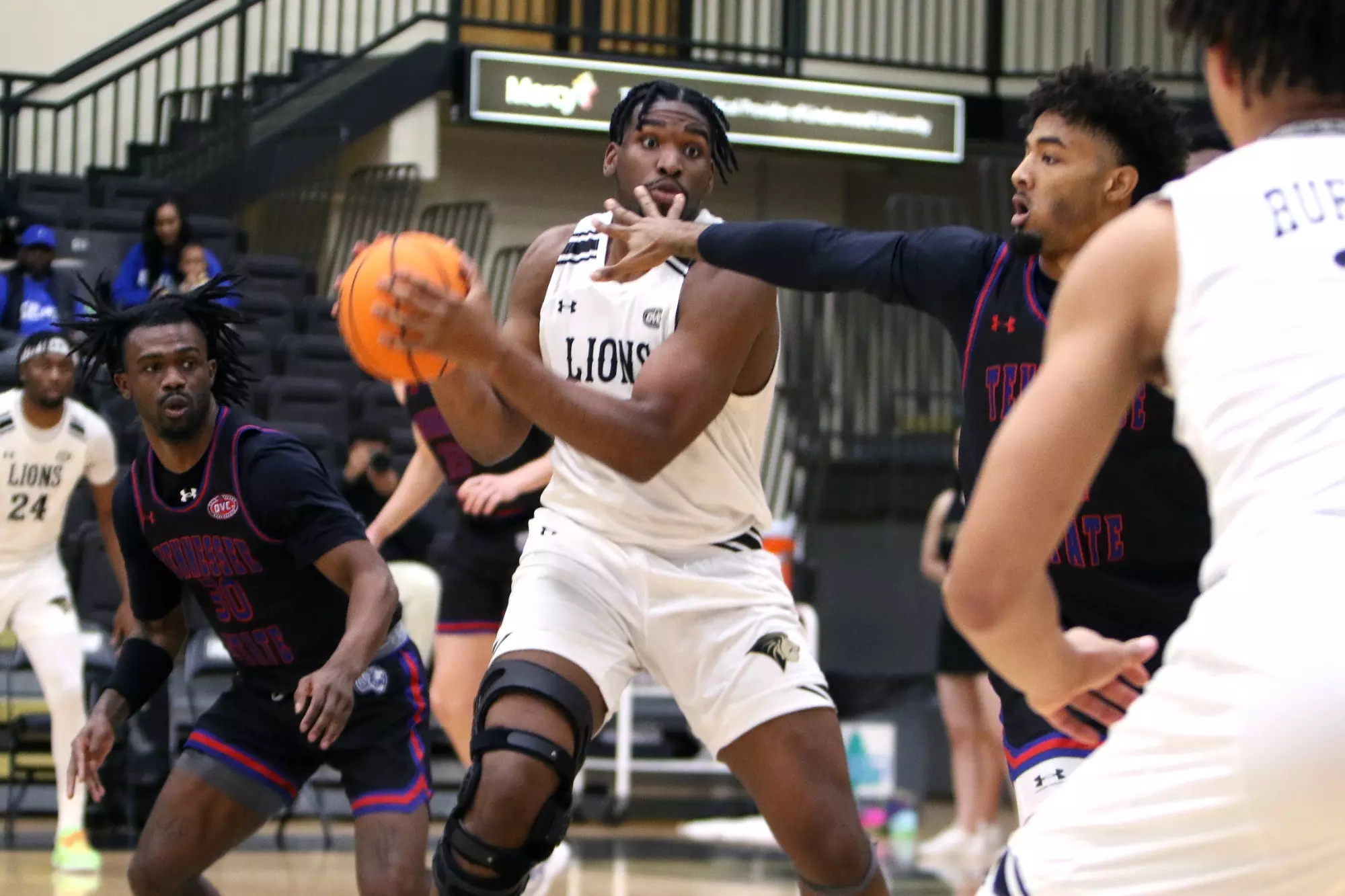 Isaac Ondekane - Men's Basketball - Lindenwood University Athletics