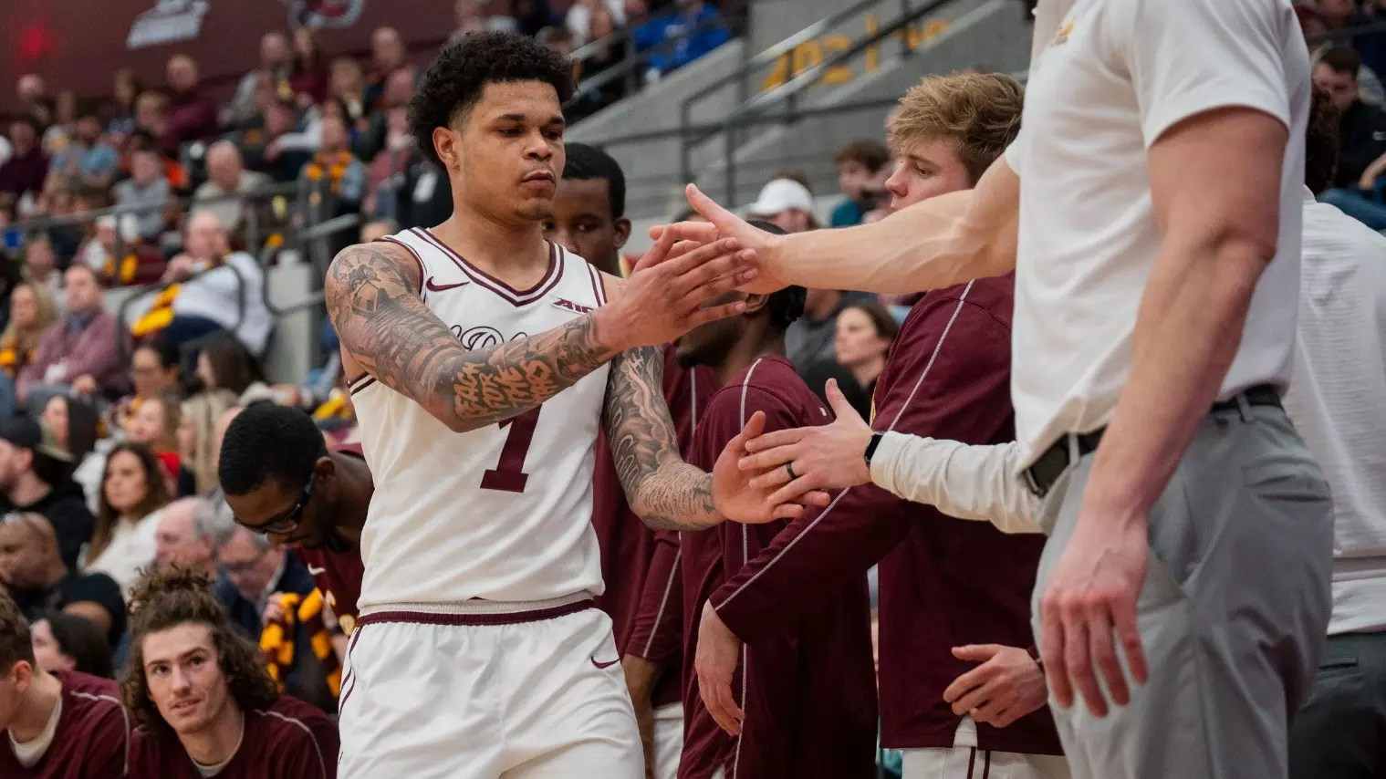 Jayden Dawson Men's Basketball Loyola University Chicago Athletics