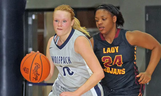 Kelly Calhoun Kelly Calhoun - 2014-15 - Women's Basketball - Madison College Athletics
