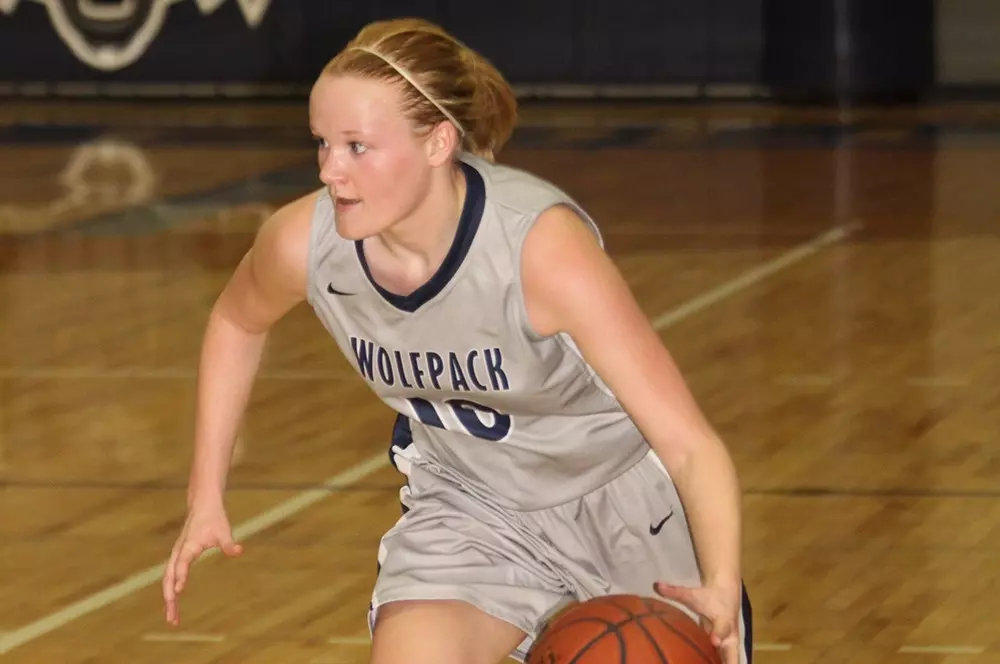 Kelly Calhoun Kelly Calhoun - 2014-15 - Women's Basketball - Madison College Athletics