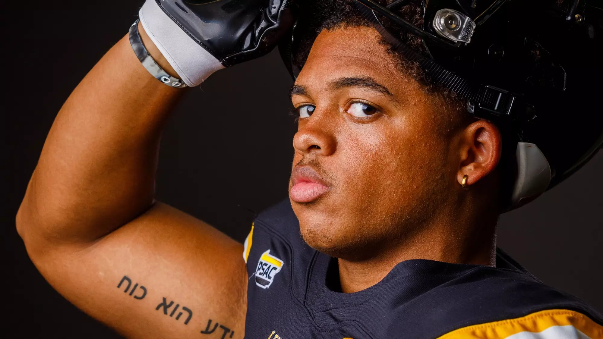 Darrion Rauth Darrion Thomas - Football - Millersville