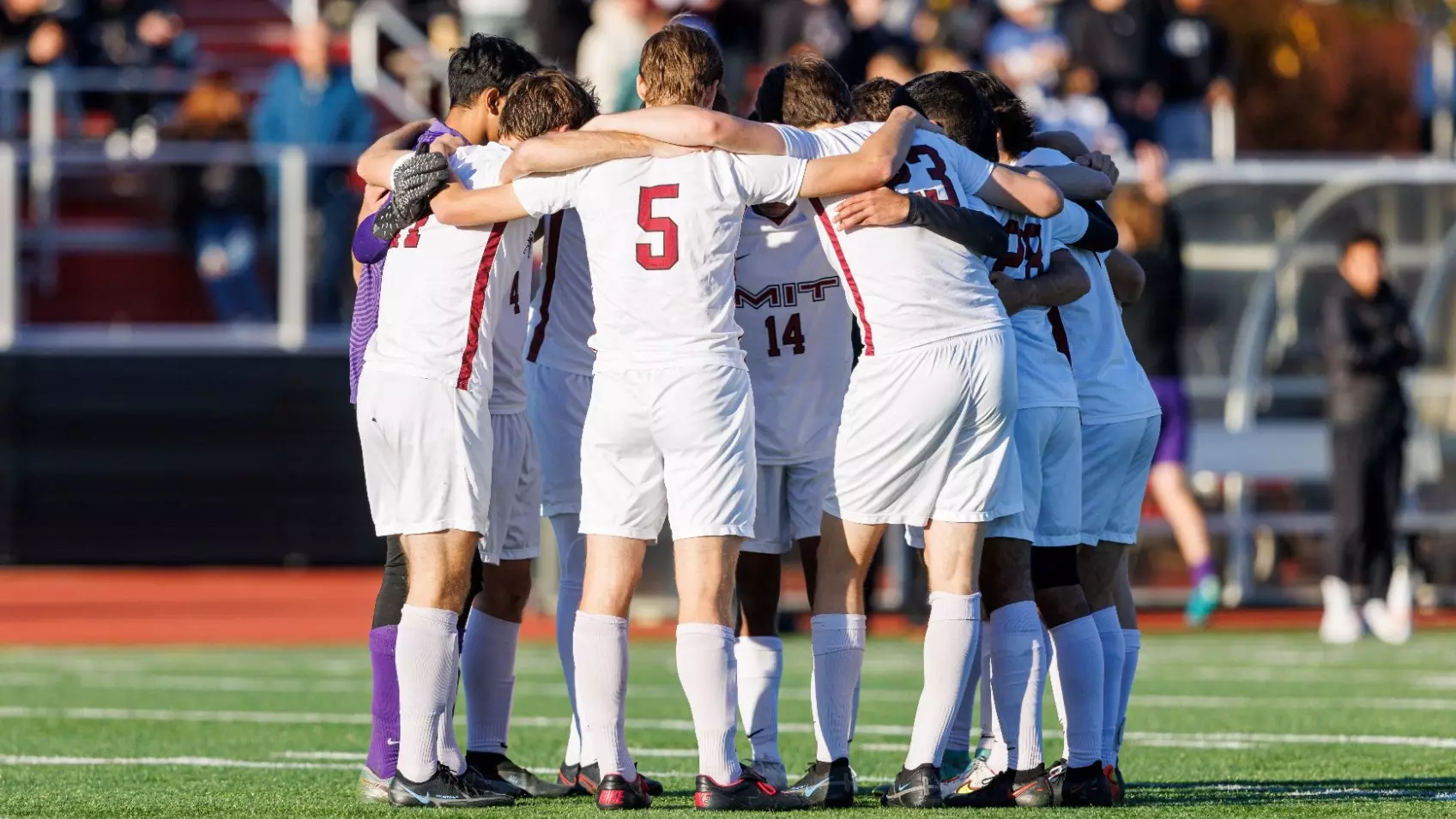 Mit Football Division Men's Soccer Falls to Gordon, 1-0, to Open the 2022 Season ...