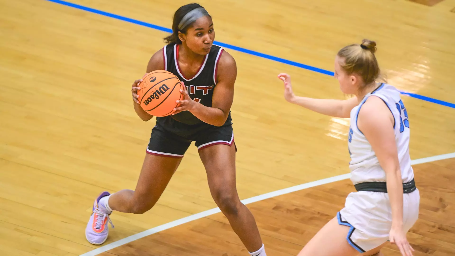 Stephen Labonte Kamsi Nwogu - 2024-25 - Women's Basketball - Massachusetts Institute of ...