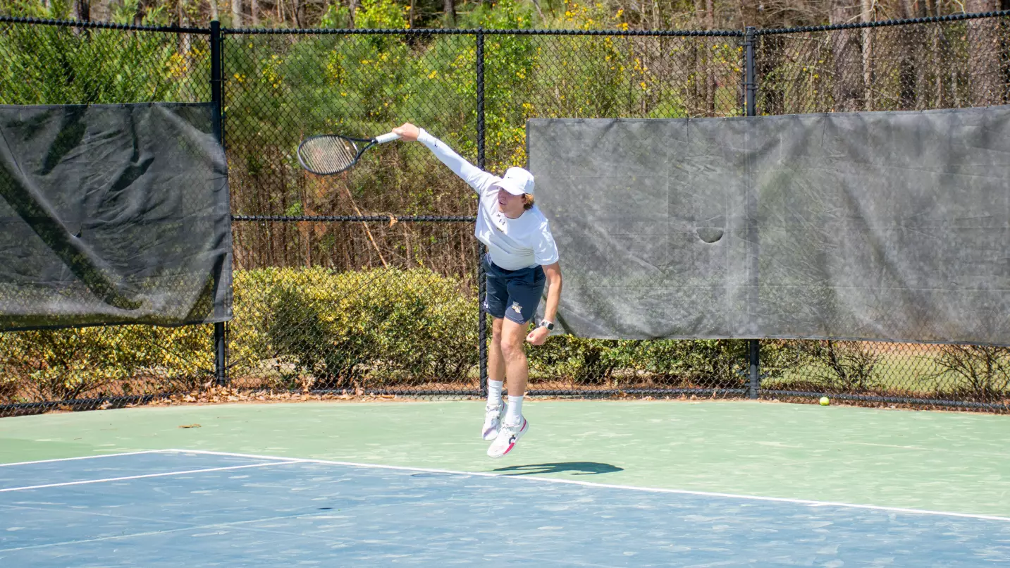 Cameron Roth Cameron Roth - Men's Tennis - Methodist University Athletics