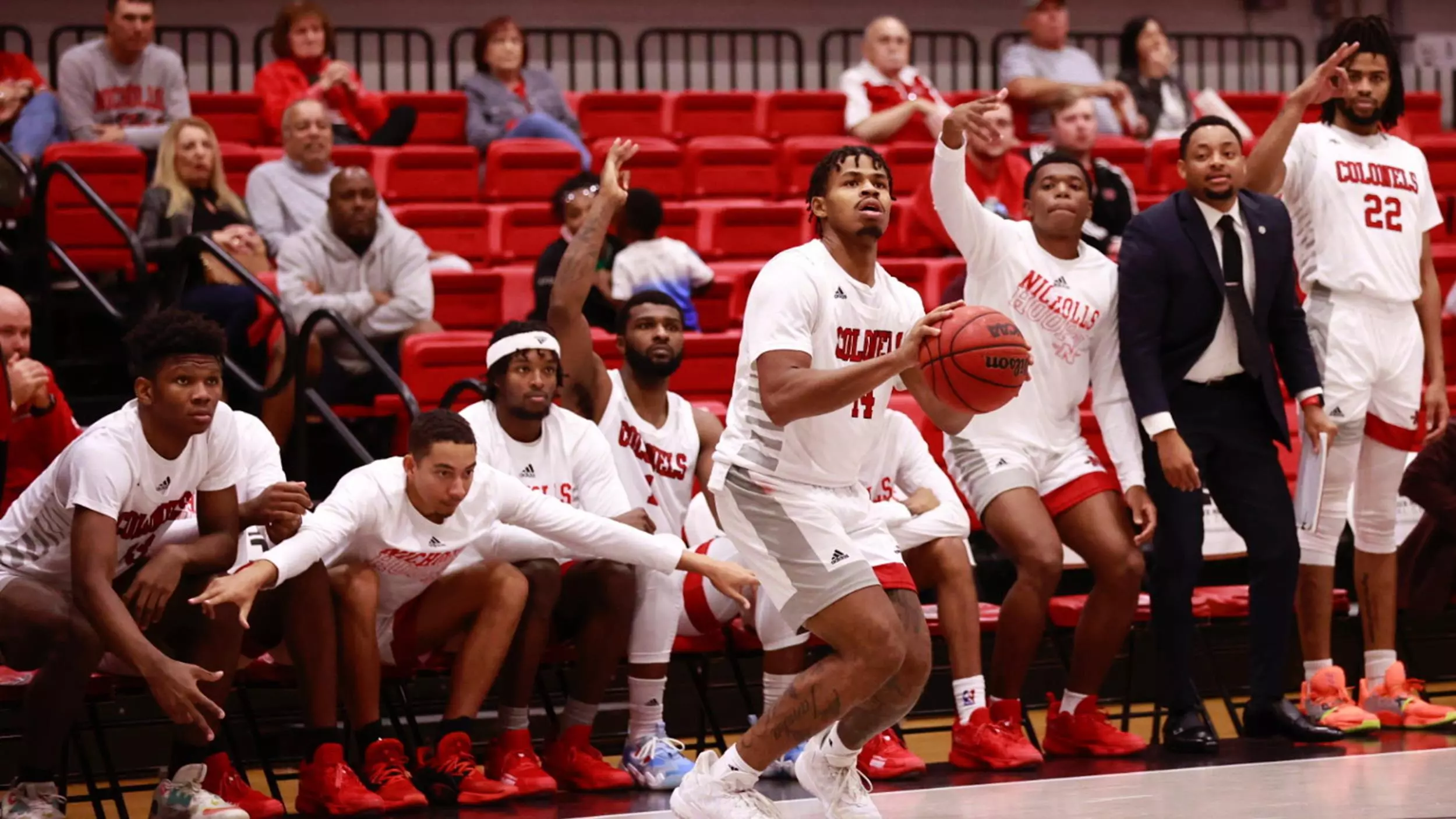 Devante Carter Devante Carter - Men's Basketball - Nicholls State University Athletics