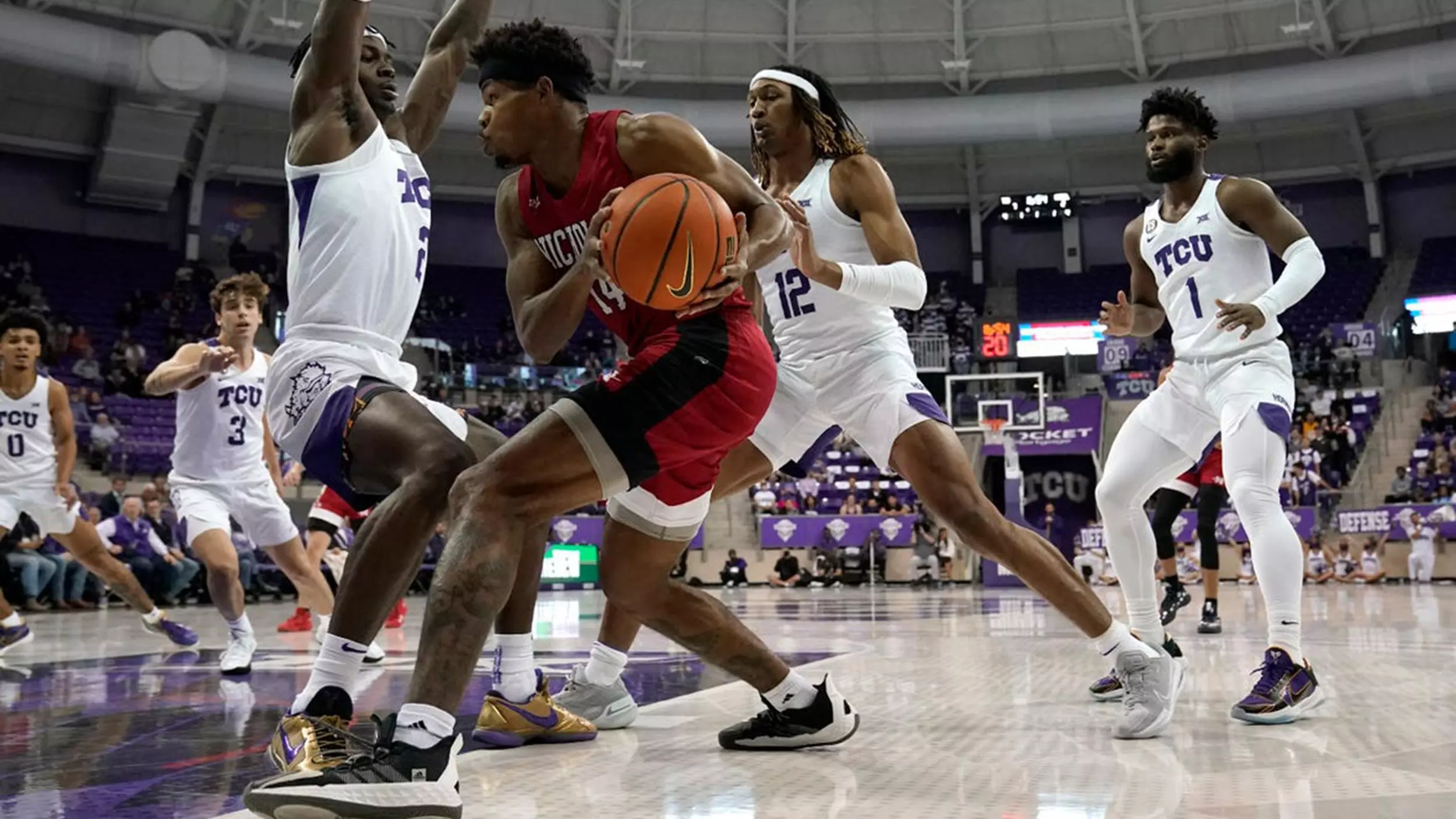 Devante Carter Devante Carter - Men's Basketball - Nicholls State University Athletics