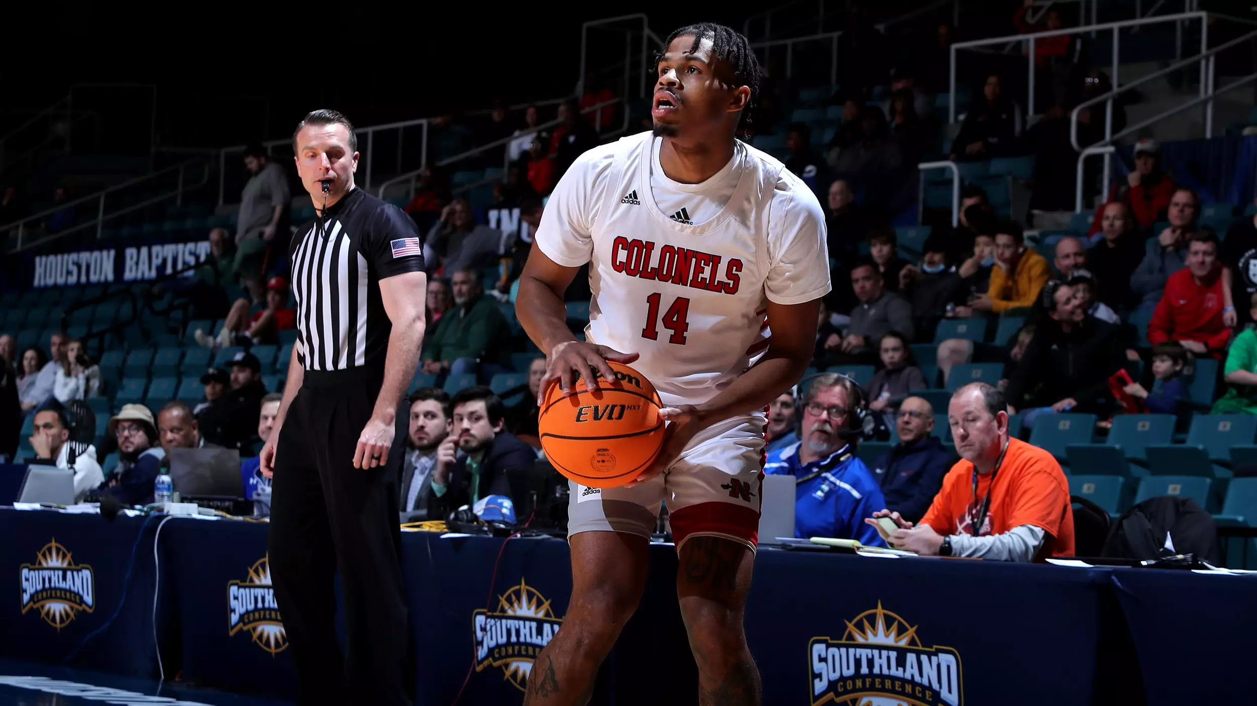 Devante Carter Devante Carter - Men's Basketball - Nicholls State University Athletics