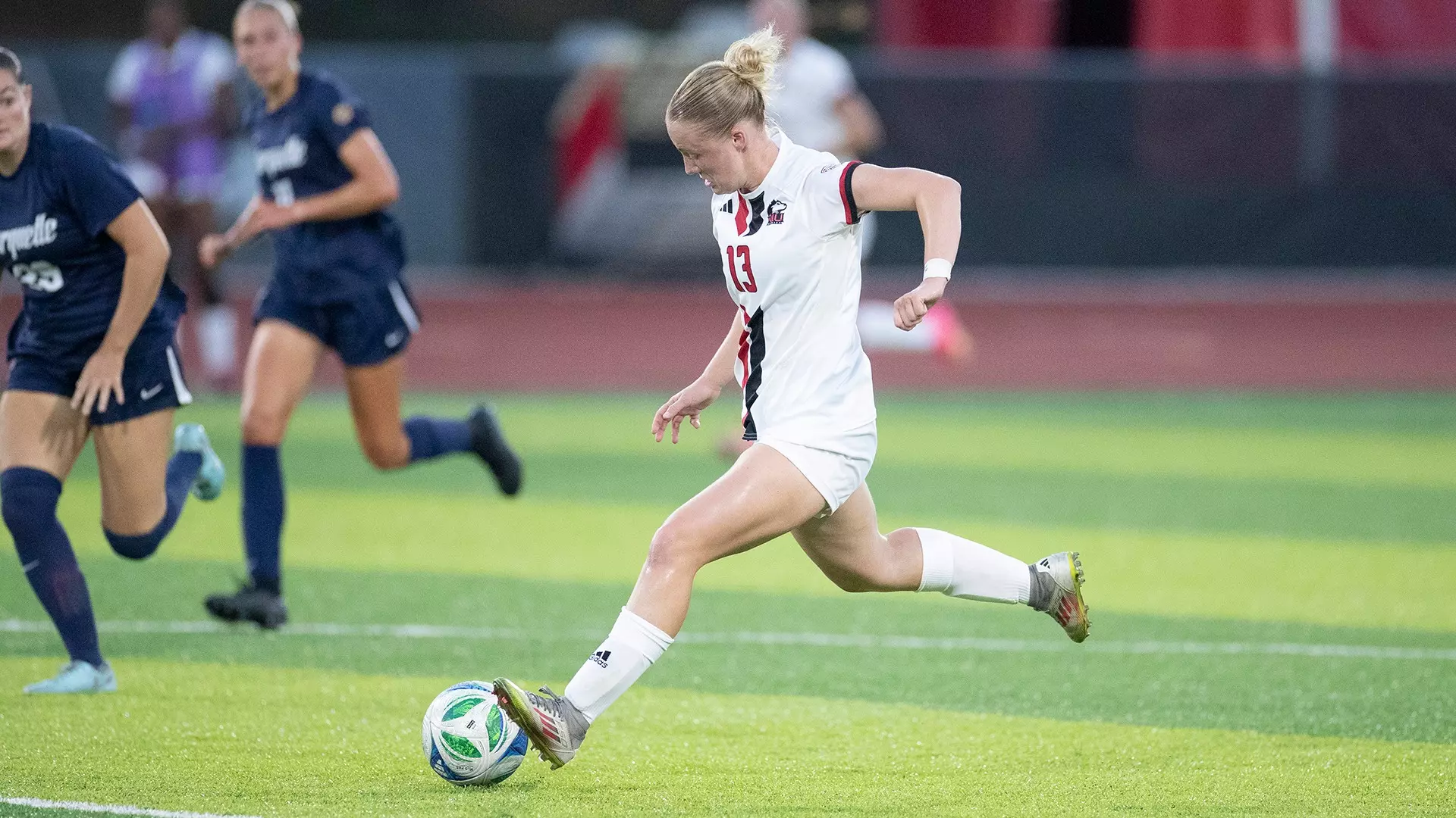 Amy Struble Zoe Mclauchlan - Women's Soccer - NIU Athletics