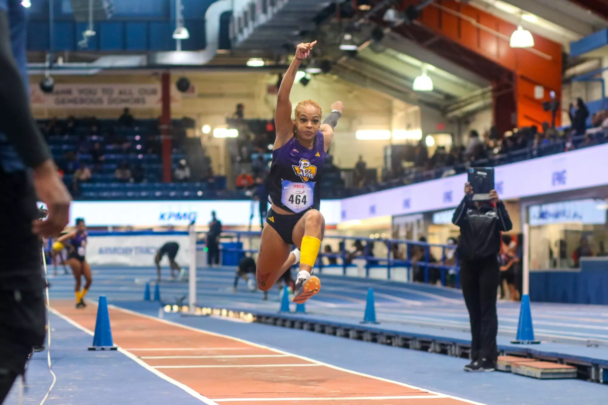 Pyper Anderson Track Savoria Anderson - Women's Track and Field - Prairie View A&M ...