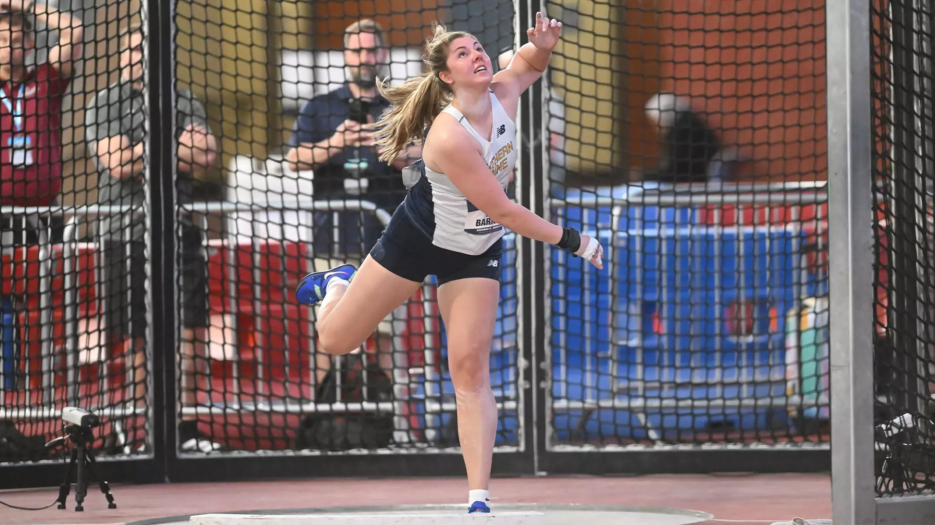 Charlie Leftwitch Zoe Barnes - 2025-26 - Women's Indoor Track - University of Southern Maine