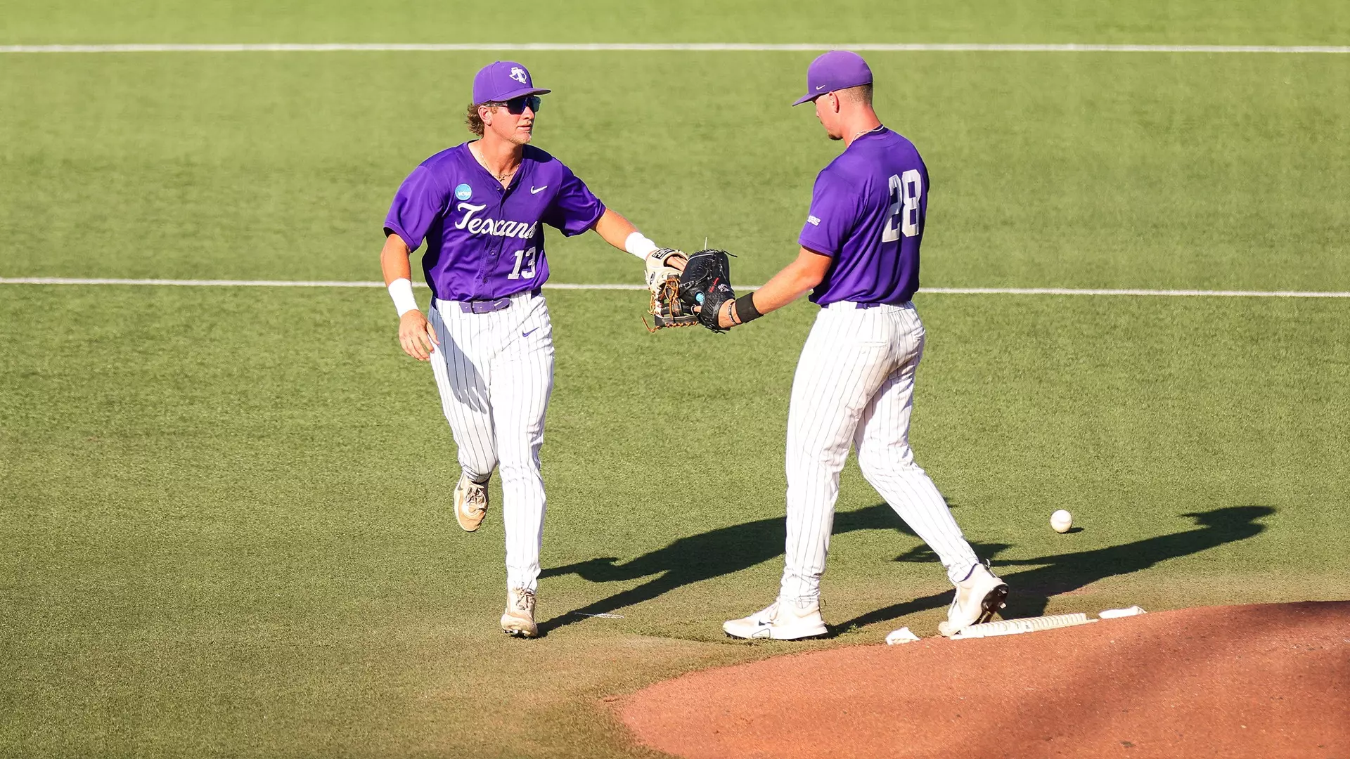 Tarleton P Tarleton State wins 1st NCAA Regional opener in program history, beats ...