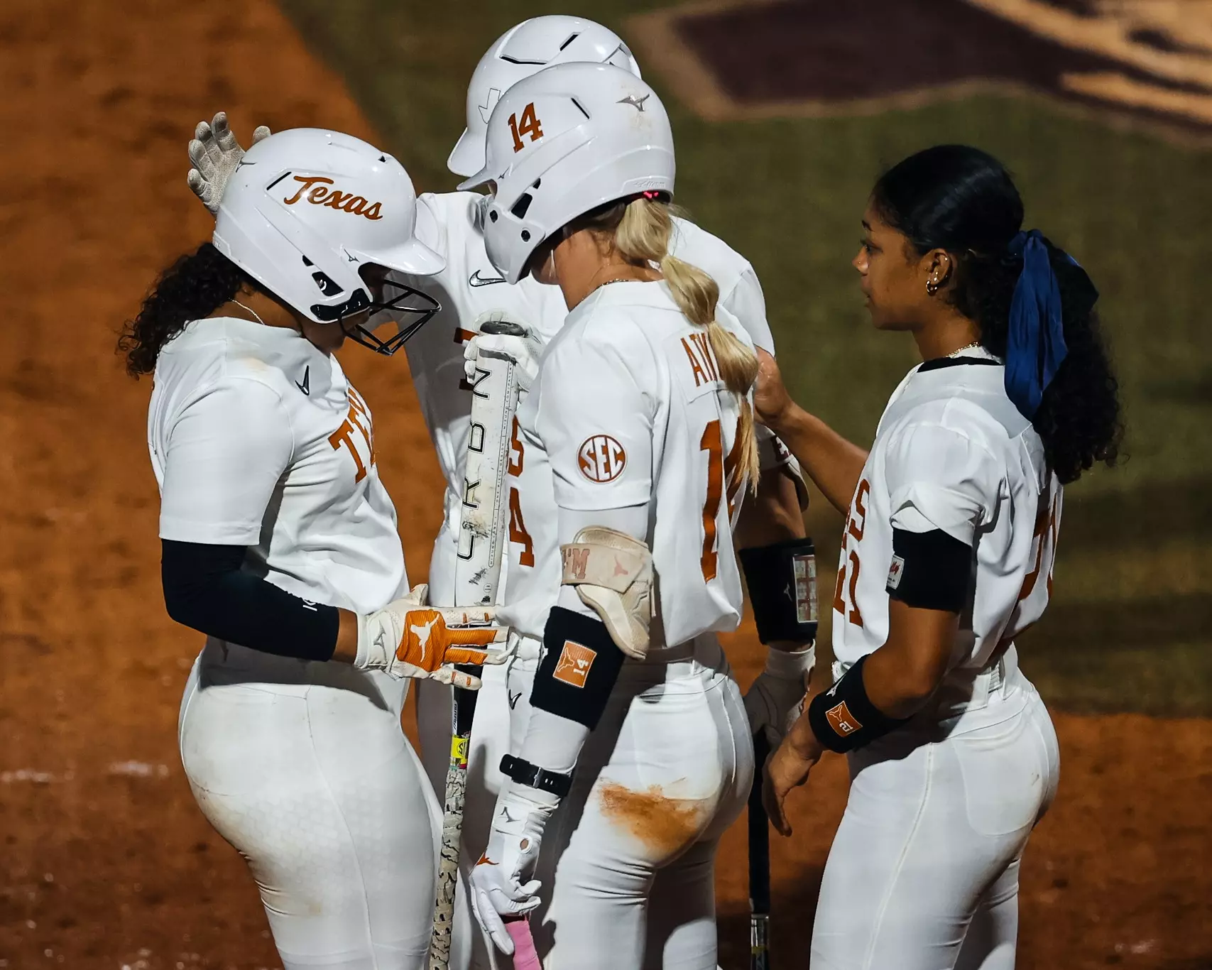 Mia Scott - Softball - University of Texas Athletics