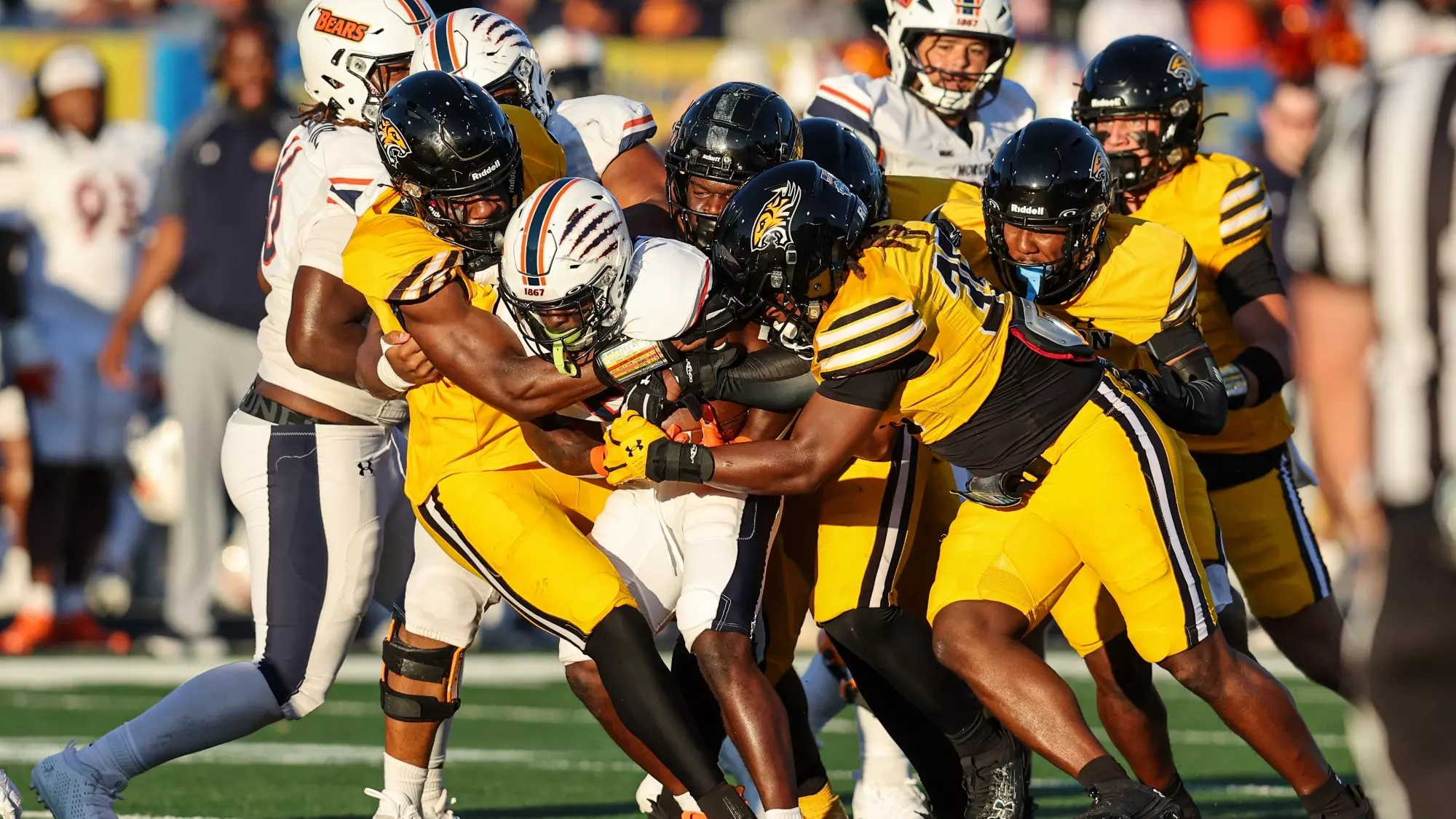 Loading Football Towson Football Victorious Over Morgan State in the Battle for Greater ...