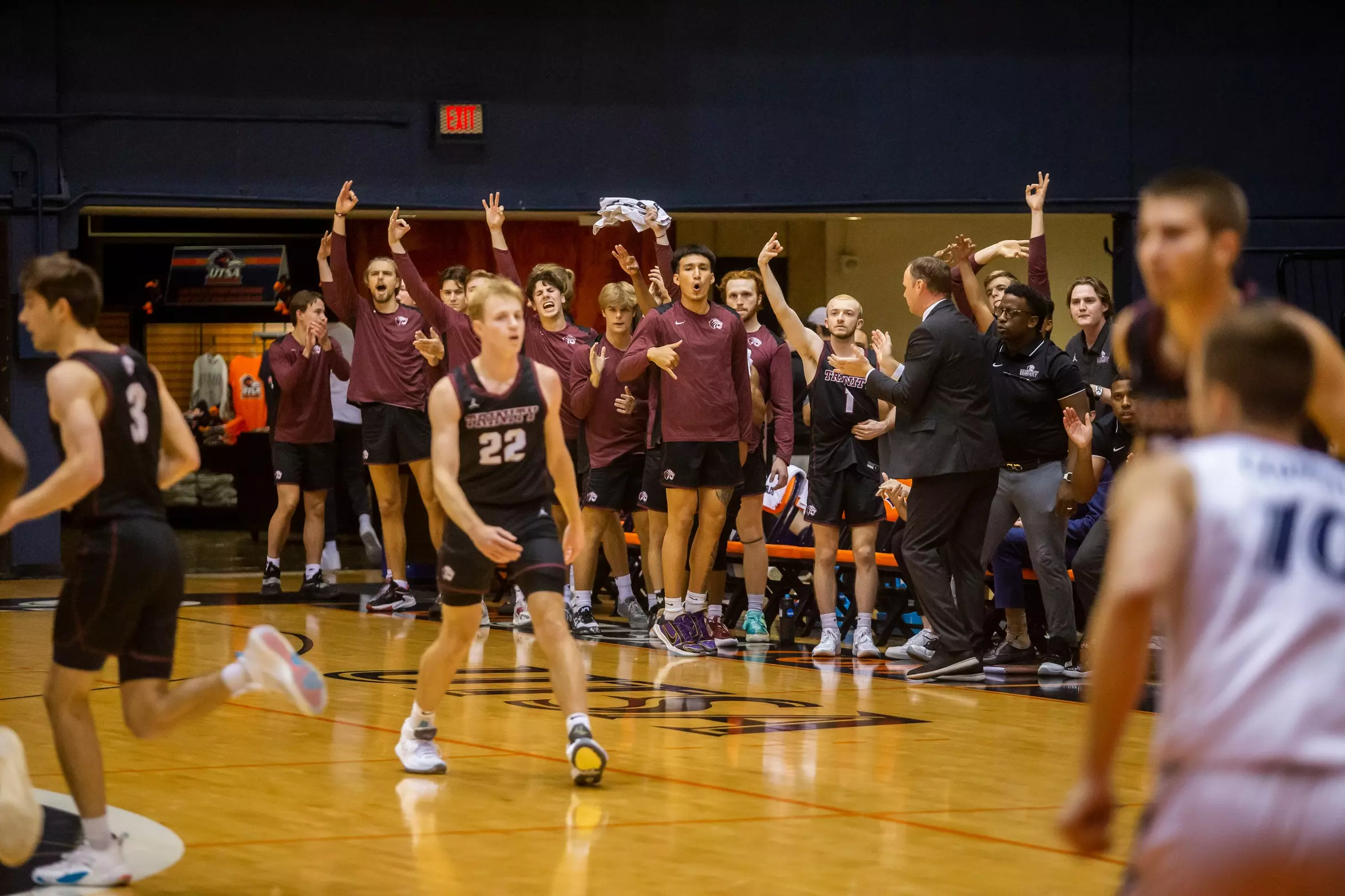 Trinity College Rochester No. 18 Men's Basketball Off to New York for No. 11 Rochester's Resler ...