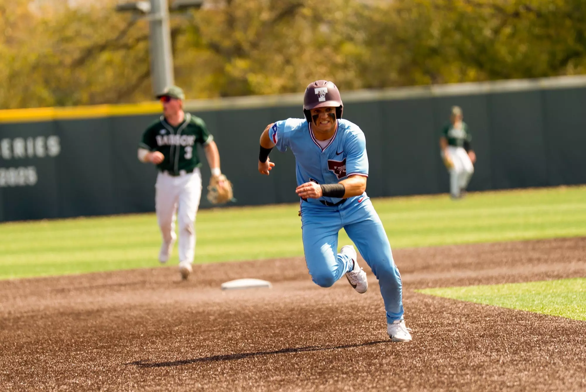 Trinity Baseball Feild #1 Baseball Edged by Babson in Sunday Series Finale - Trinity University