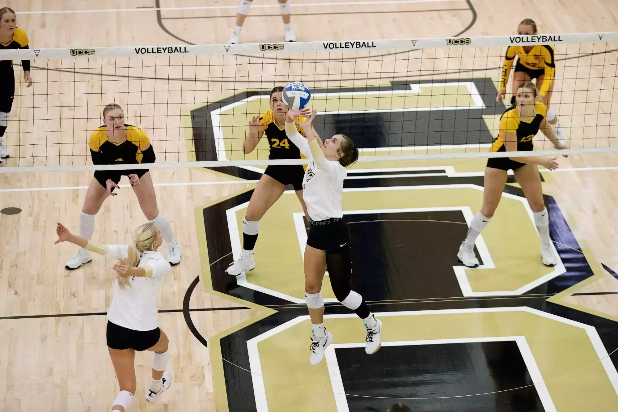 Emily Ransom Avery Ahlers - Volleyball - UCCS Athletics