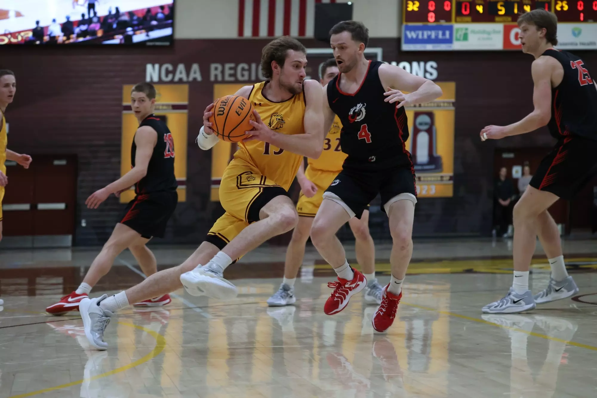 Isaac Rader Nick Katona - Men's Basketball - UMD Athletics