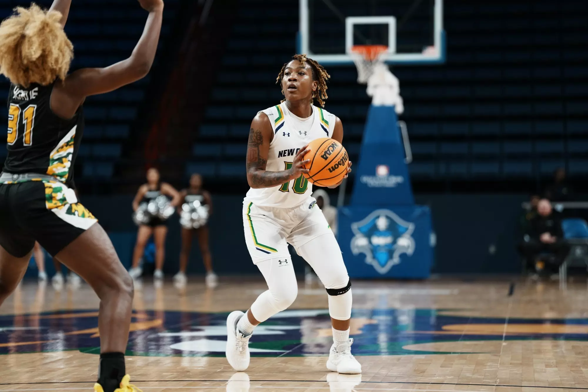 Lsu Thompson Tomyree Thompson - 2022-23 - Women's Basketball - LSU New Orleans
