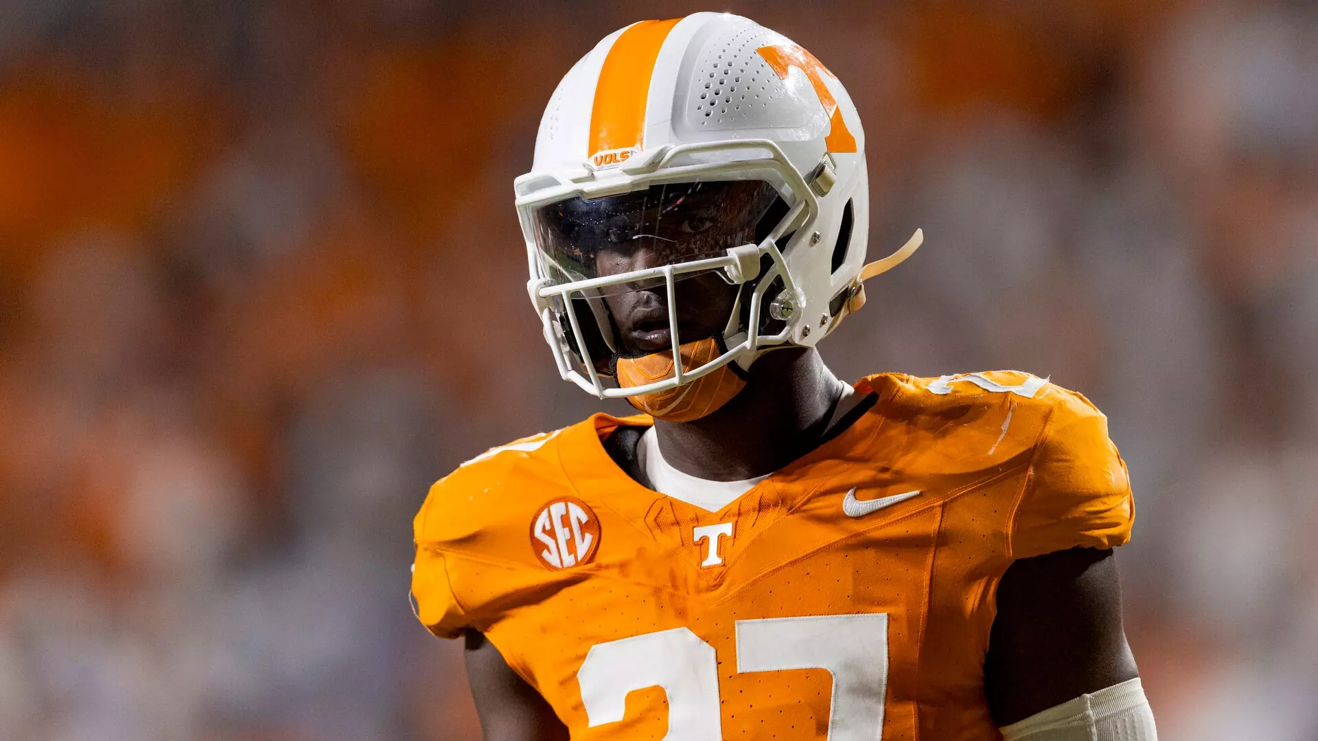 James Pearce Jr. Named Semifinalist For Walter Camp Player of the Year ...