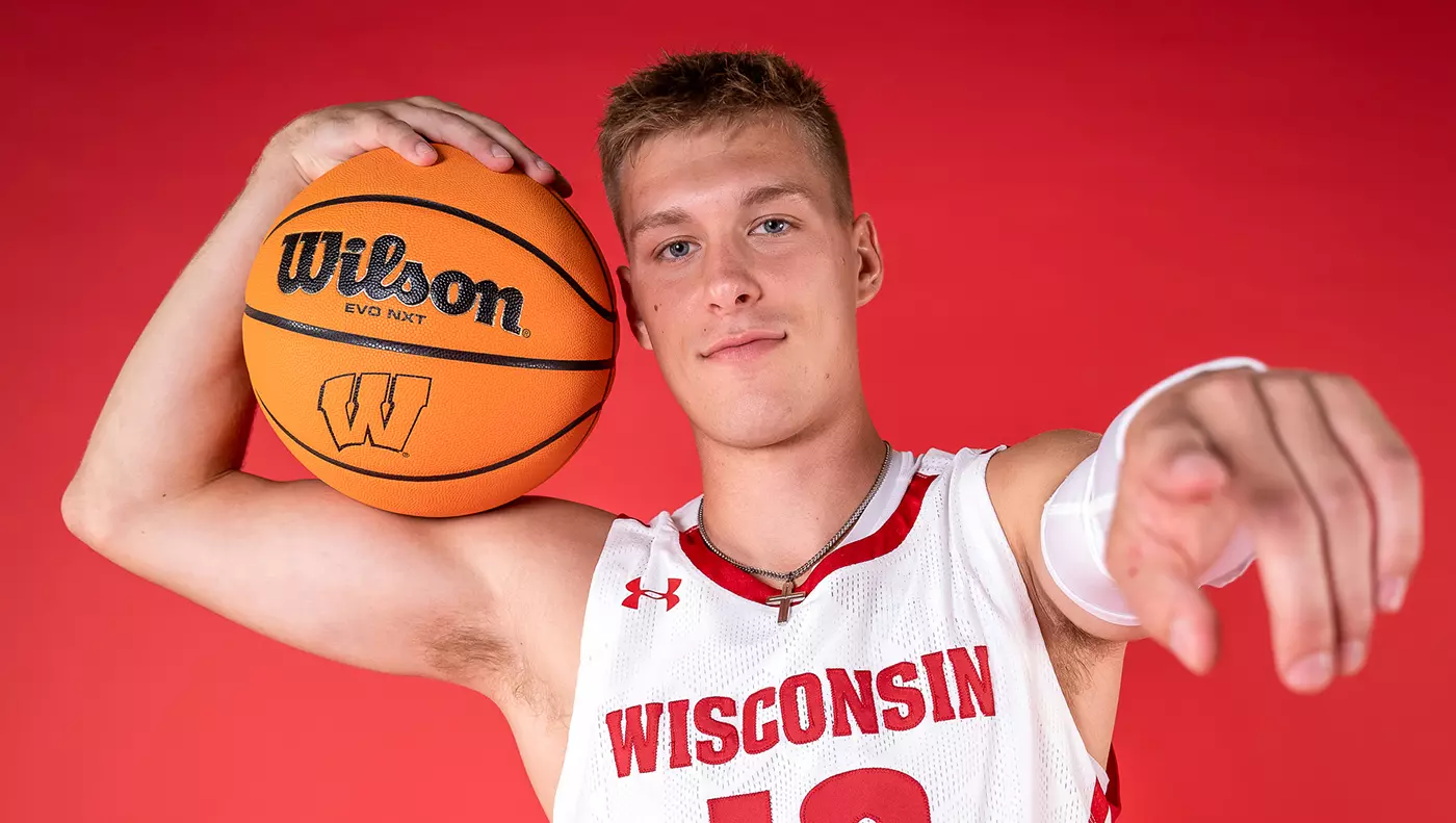 Isaac Roush Two Rivers Wi Isaac Lindsey | Men's Basketball | Wisconsin Badgers