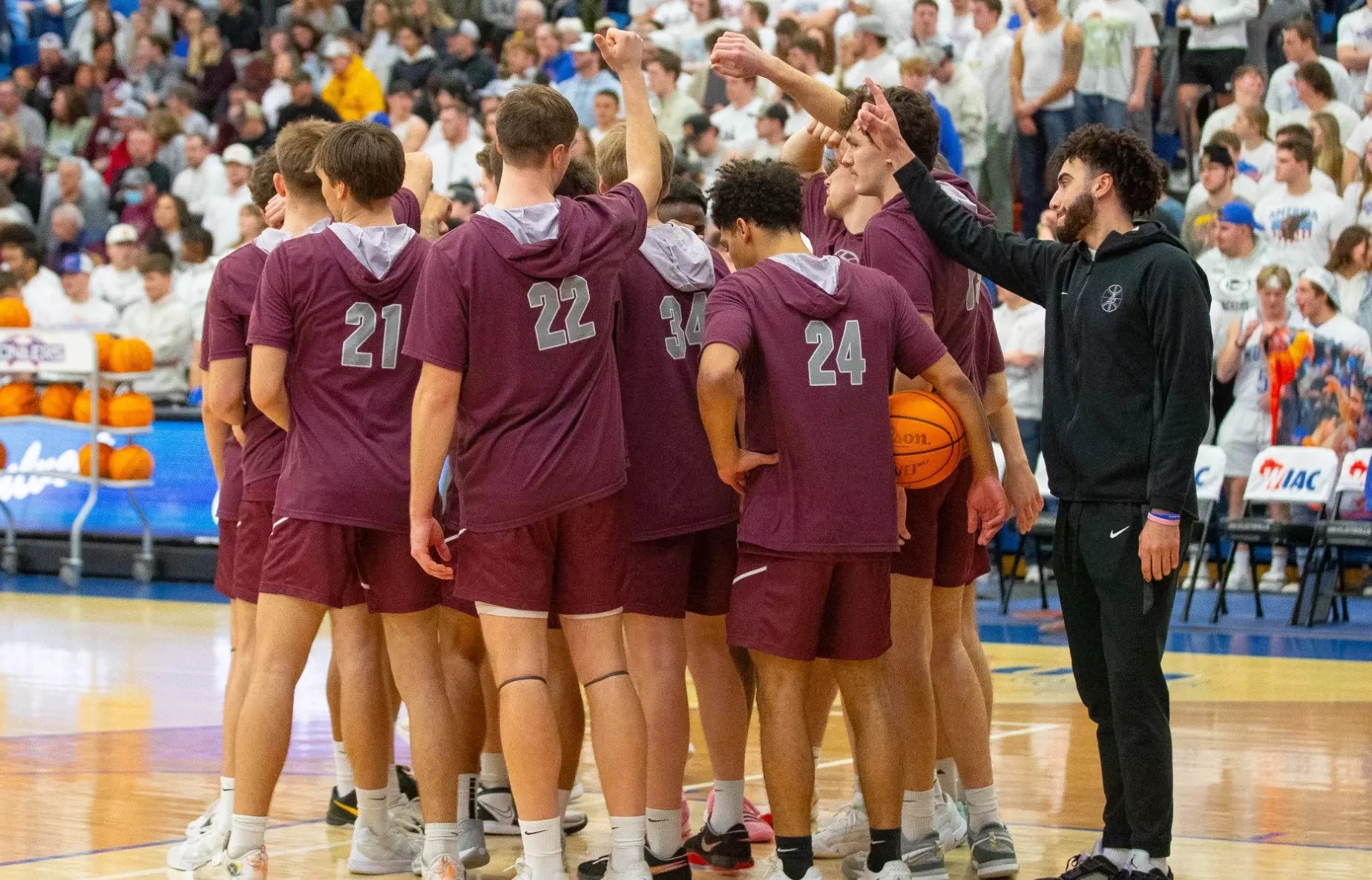 UWL Falls in WIAC Championship at UW Platteville NCAA Bids Announced UWL Falls in WIAC Championship at UW Platteville NCAA Bids Announced