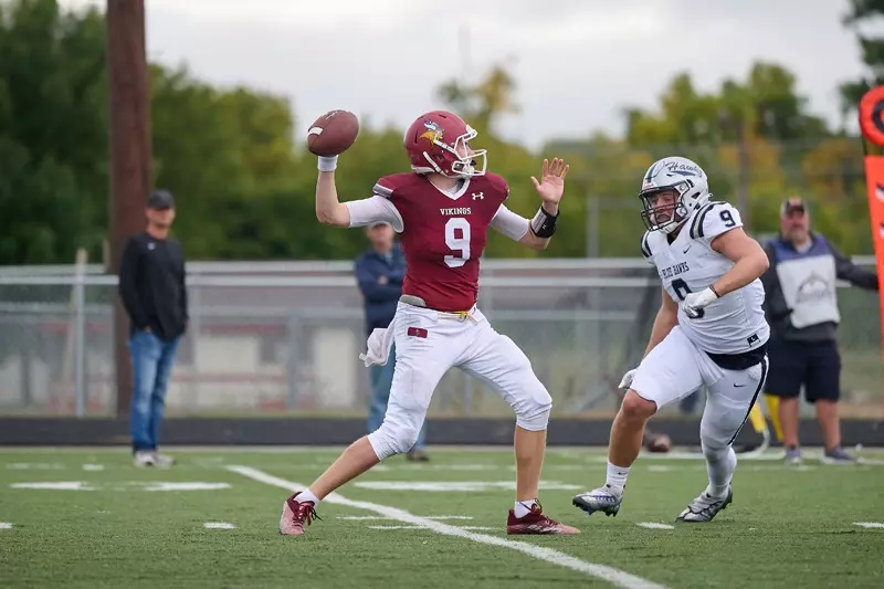 Austin Rist Noah Chambers - 2024 - Football - Valley City State University