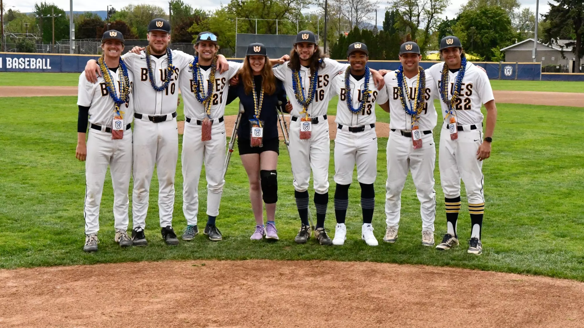 MieszkowskiLapping, Bickerton Homer; Baseball Tops Lewis & Clark On