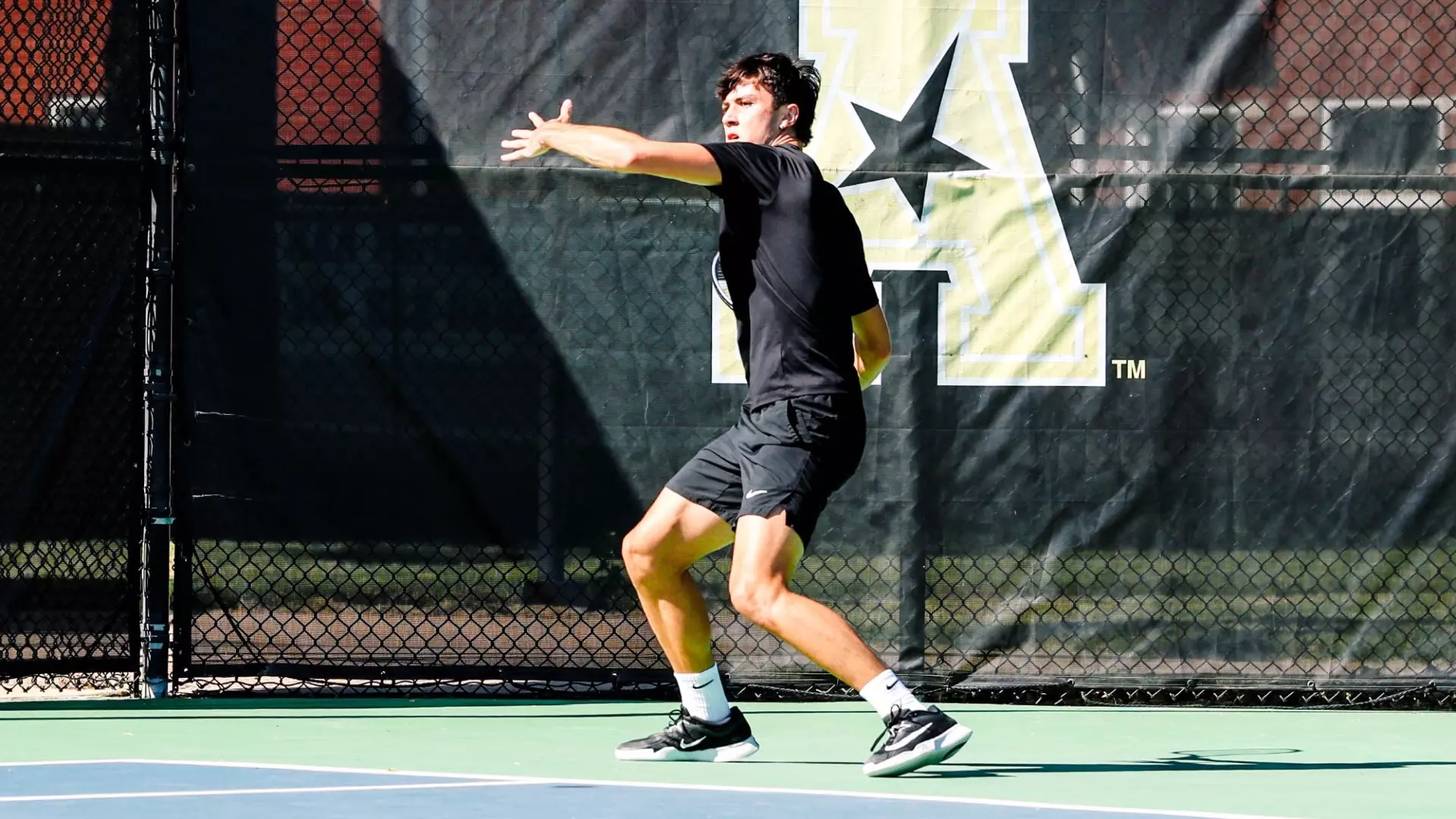 Pablo Roche Wichita State Drops 5-2 Decision to Utah State - Wichita State Athletics