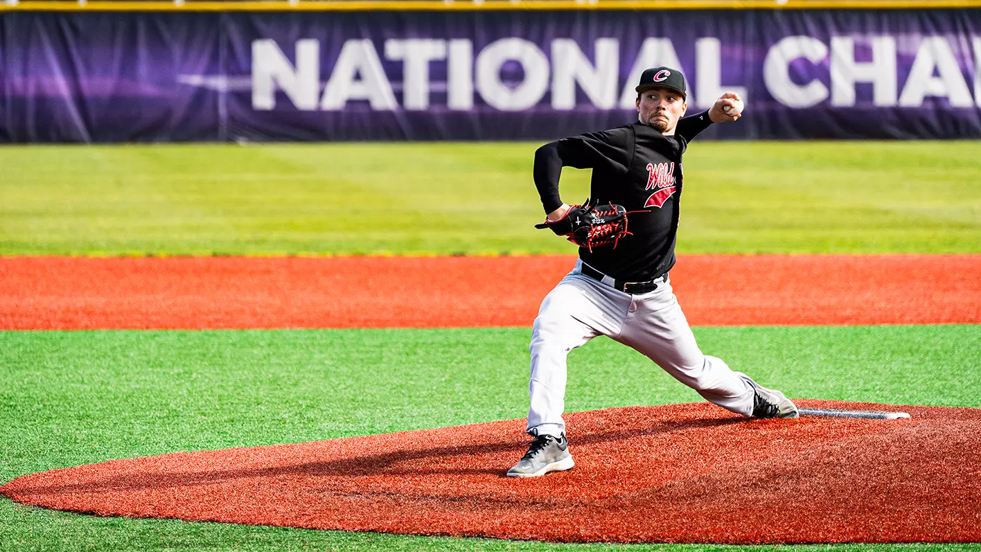 Alex Linfield Central Washington Splits Doubleheader with Linfield, Wins Game Two 6-5 ...