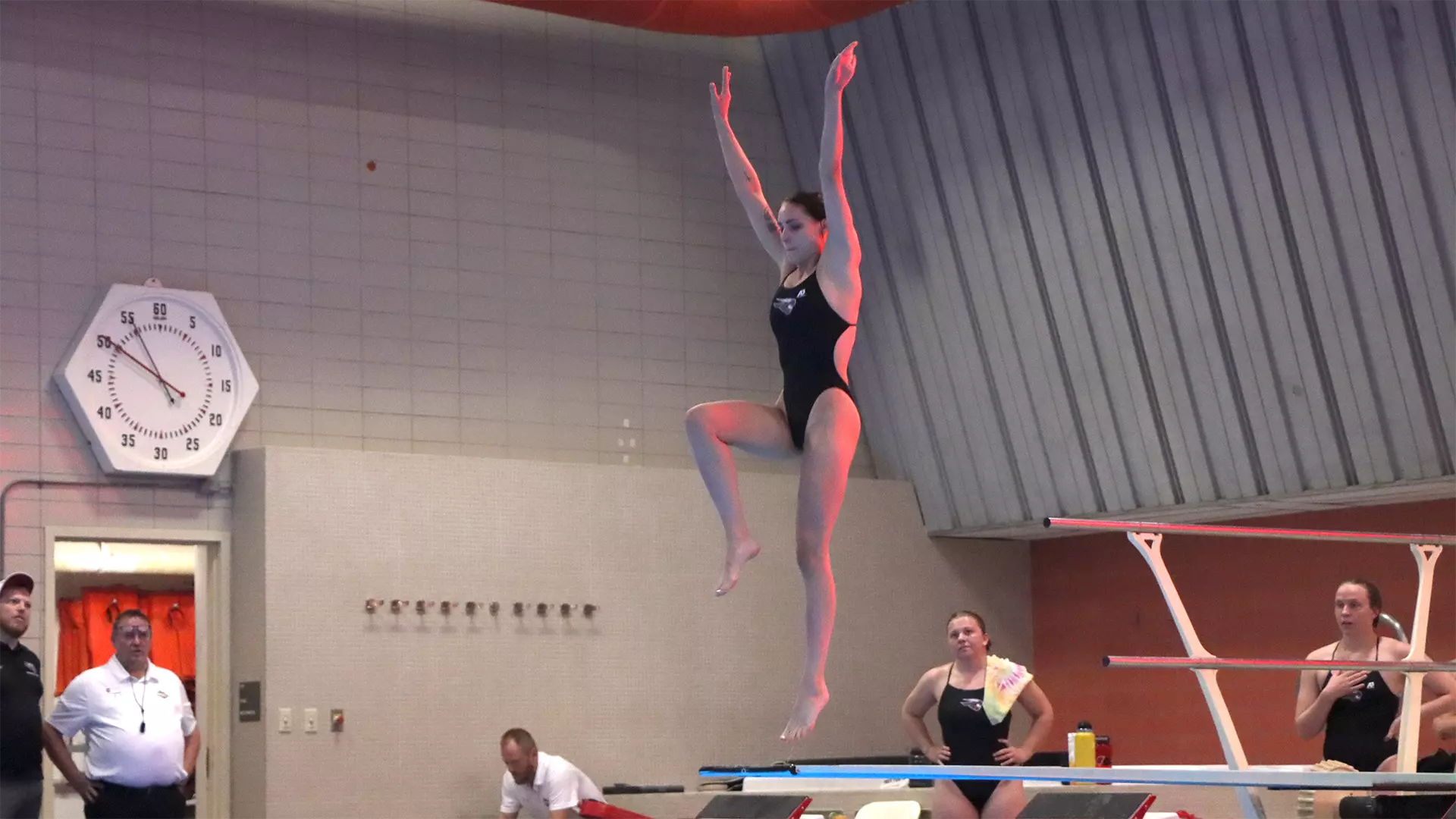 Alexandra Wallis - 2025-26 - Women's Swimming & Diving - Western ...