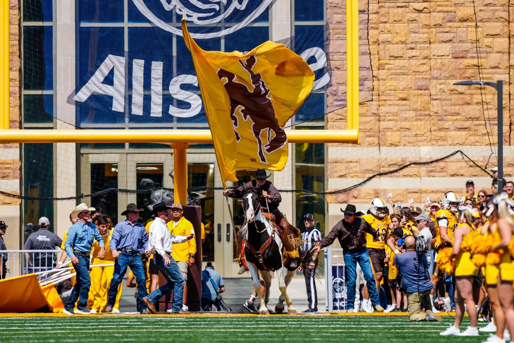 Wayde Homcoming Cowboys Host Air Force in MW Opener on Homecoming Weekend in Laramie on ...