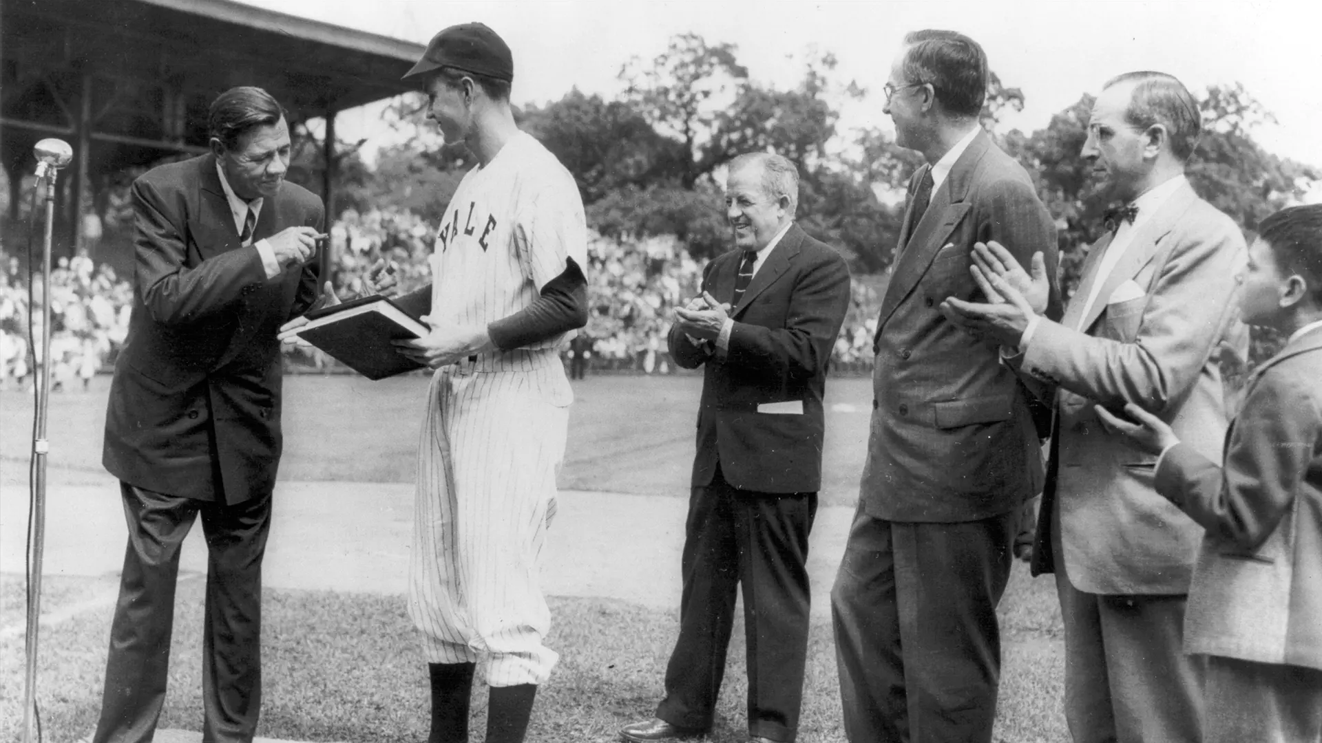 Bush 48 Yale Baseball Field Named in Honor of George Bush ’48 - Yale University