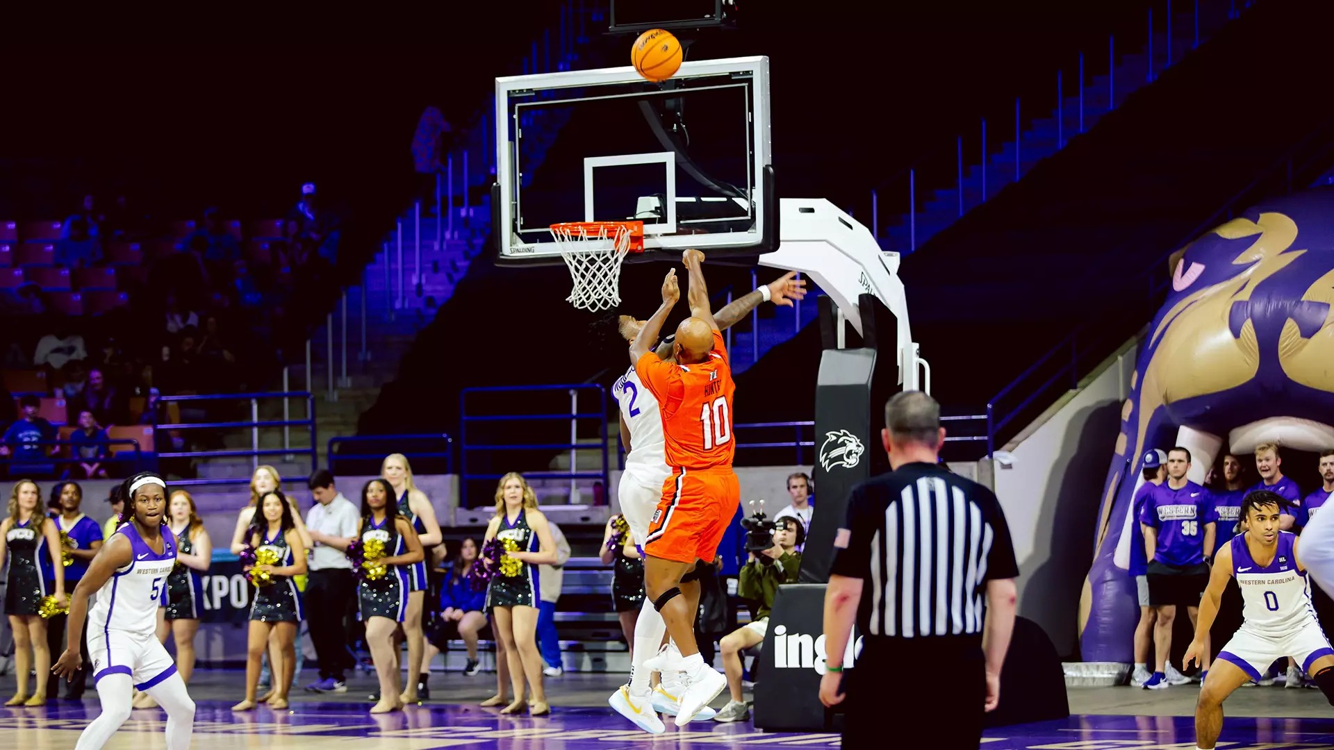 Hunter basketball sales