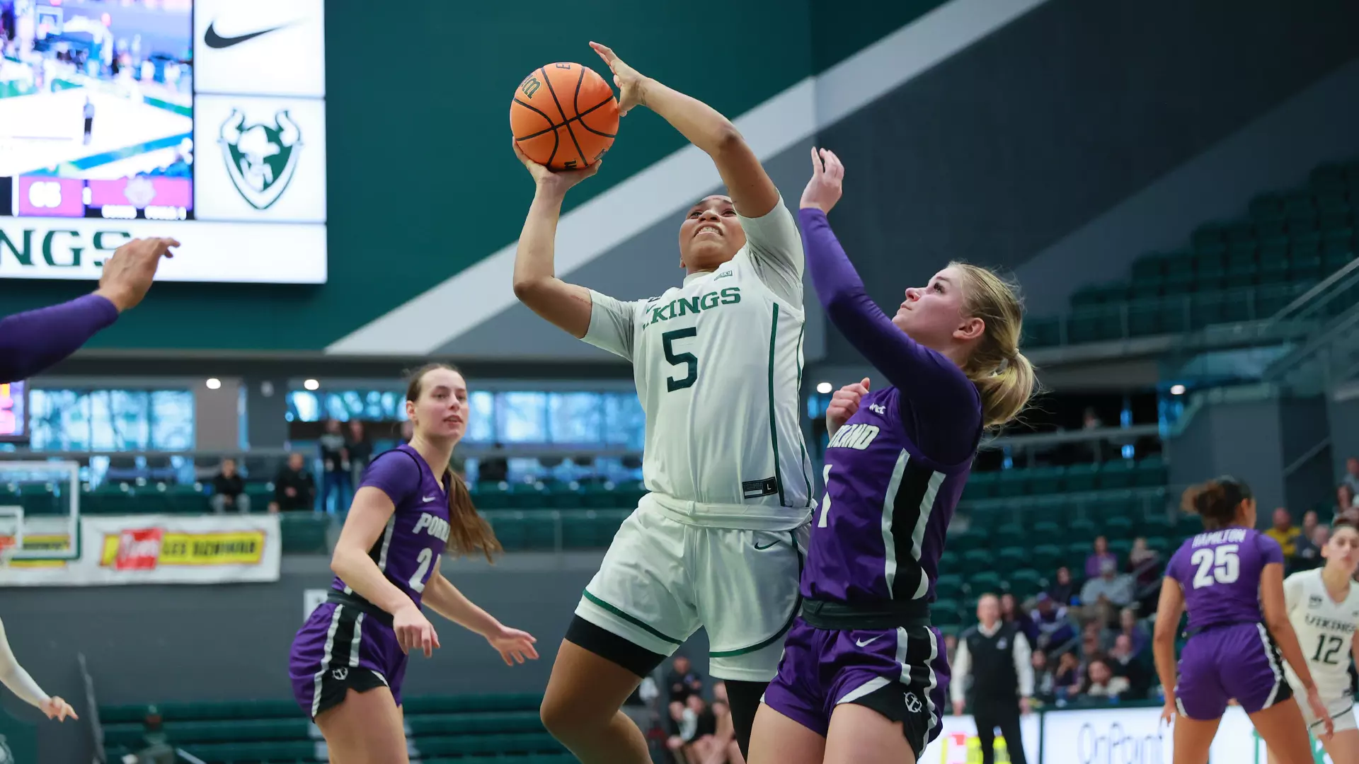 Basket mccartney hot sale