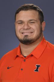 Allegretti gives Illini offensive line stability