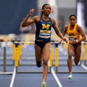 Local runners to join U of M track team – Our Communities