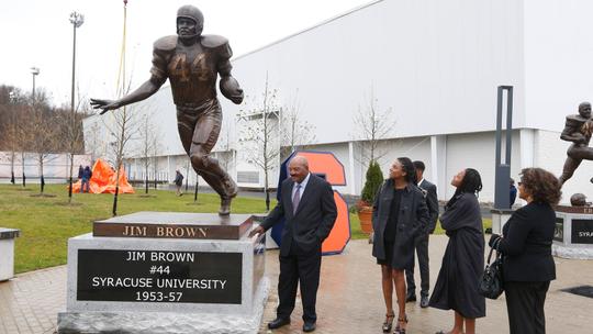 Image related to Legend Jim Brown '57 Passes Away