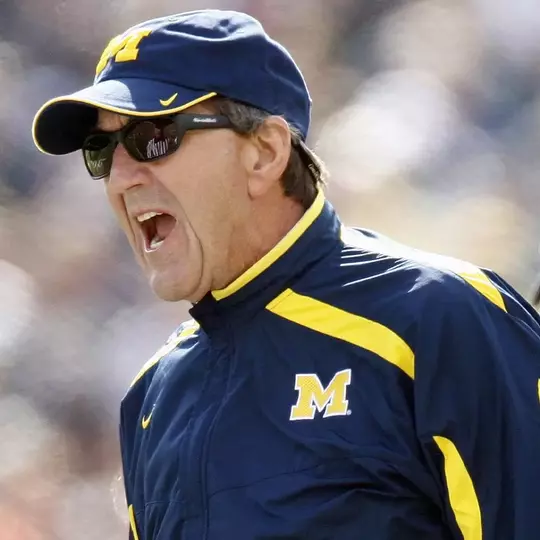 Former Michigan coach Lloyd Carr enjoying his retirement