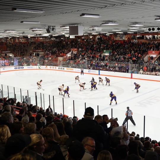 Western Michigan Broncos at Bowling Green Falcons Hockey Tickets