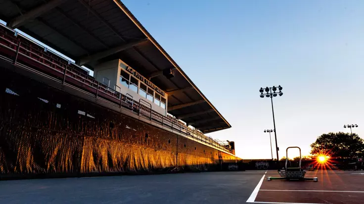 STARKVILLE, MS - April 12, 2023 - Sun Rises at AJ Pitts Tennis Centre in Starkville, MS. Photo By Jaden Powell