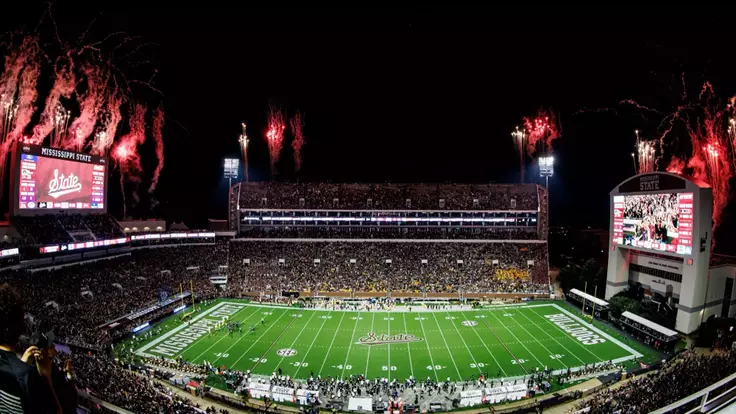 STARKVILLE, MS - September 06, 2025 - Mississippi State Fans during the game between the Arizona State Sun Devils and the Mississippi State Bulldogs at Davis Wade Stadium at Scott Field in Starkville, MS. Photo By Mike Mattina