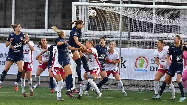 Rylie Combs Professional Sweden