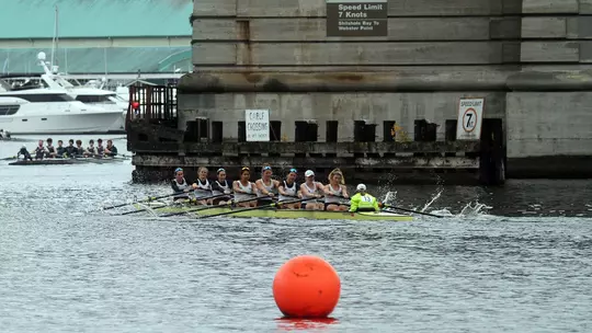 UW women's varsity eight at 2023 head of the lake seattle