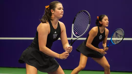 Carina Syrtveit and Erika Matsuda get ready for doubles