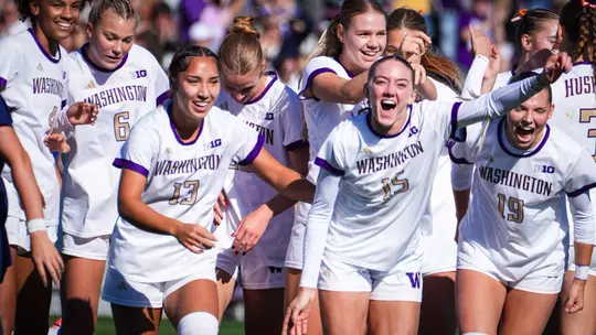 Washington celebrates Alex Buck's winning goal vs. Penn State